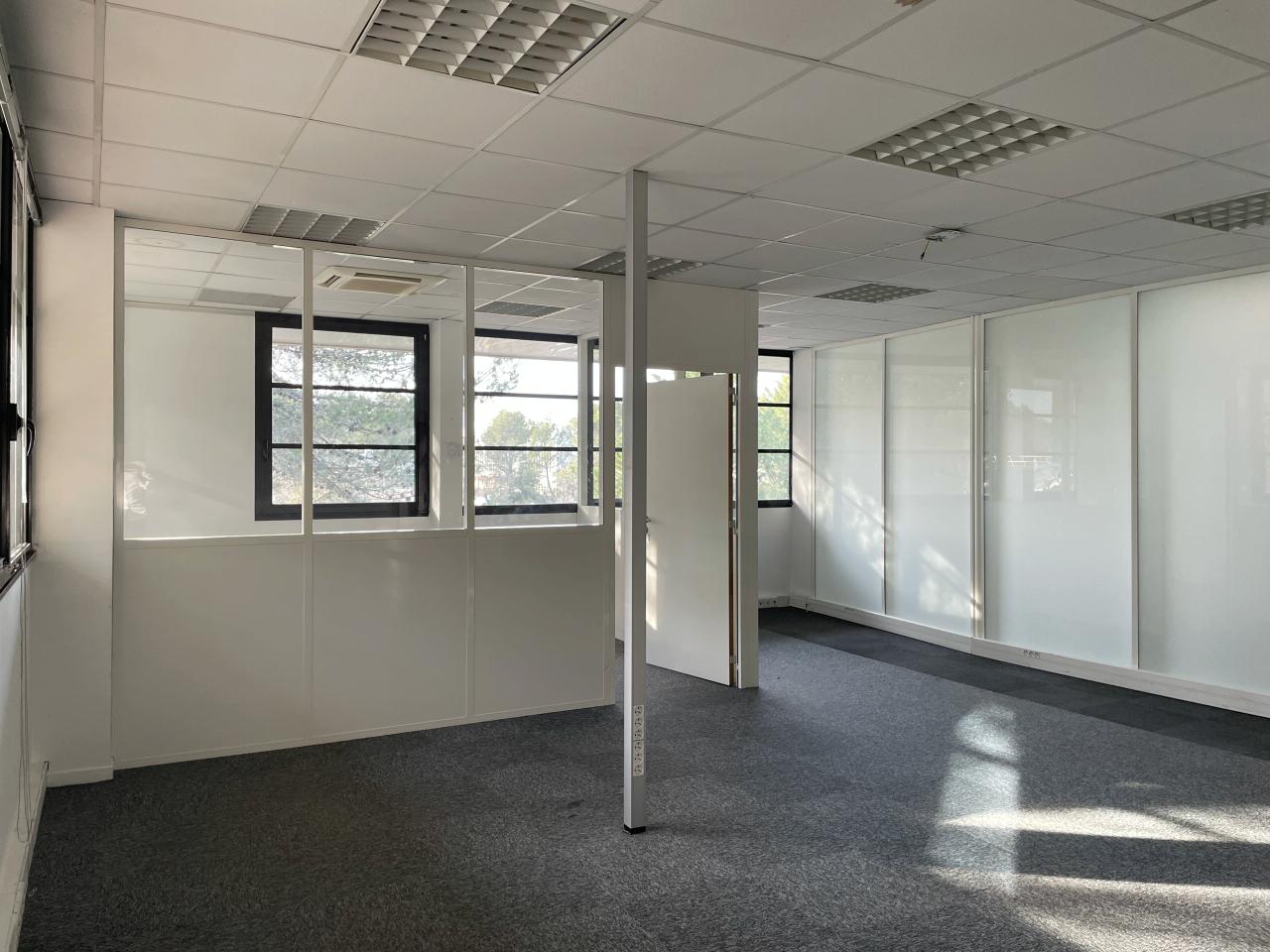 Bureau Aix-en-Provence 842m² Location bureau Aix-en-Provence Bouches-du-Rhône OLBUR2421612 9